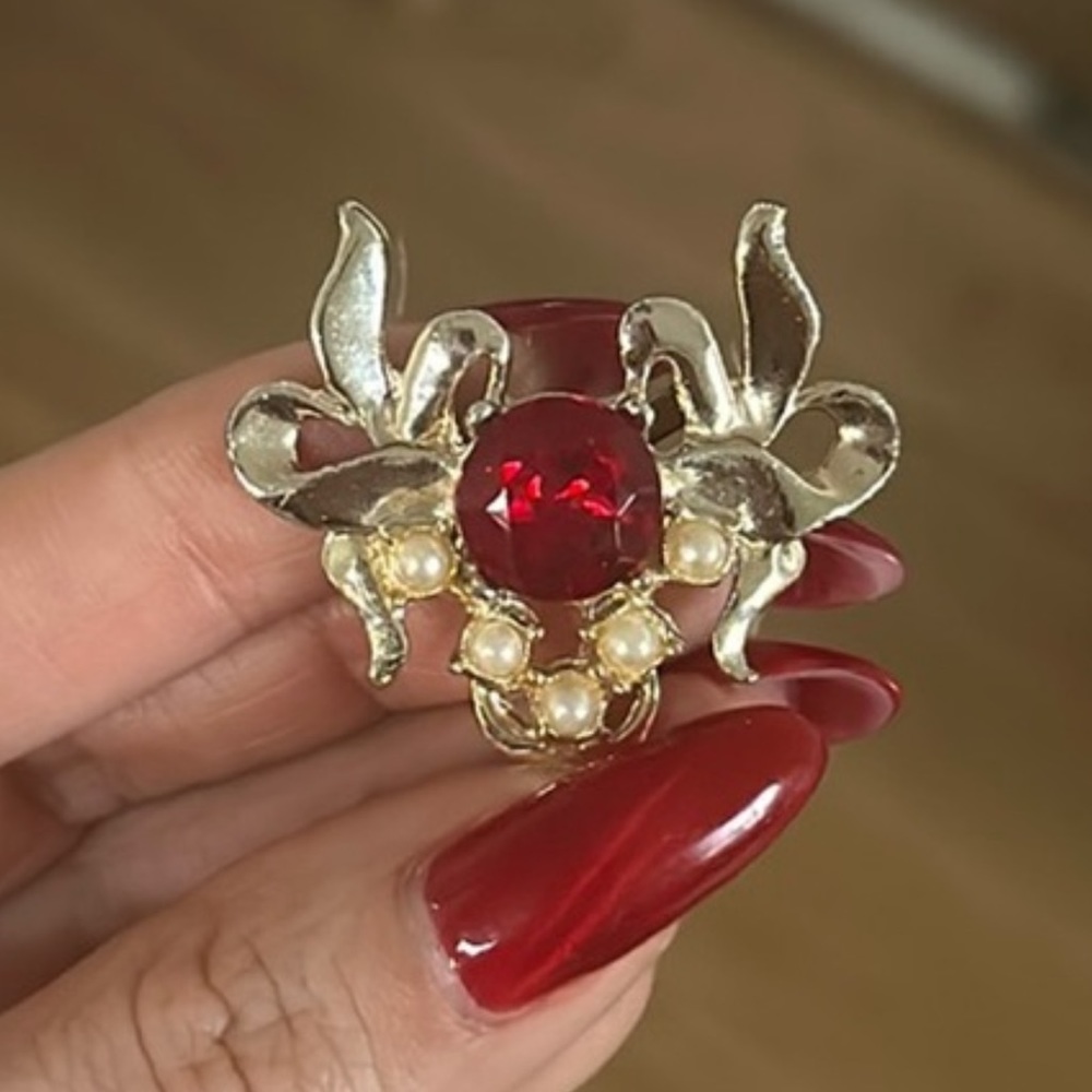 Vintage gold, ruby, and pearl brooch